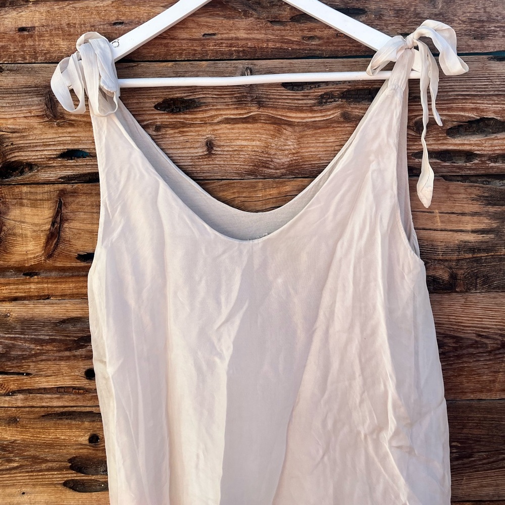 MADE IN ITALY | Silk Ruffle Sleeveless Blouse M - Picture 2 of 4